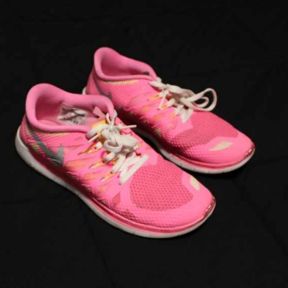 Pink Nikes - Picture 1 of 2